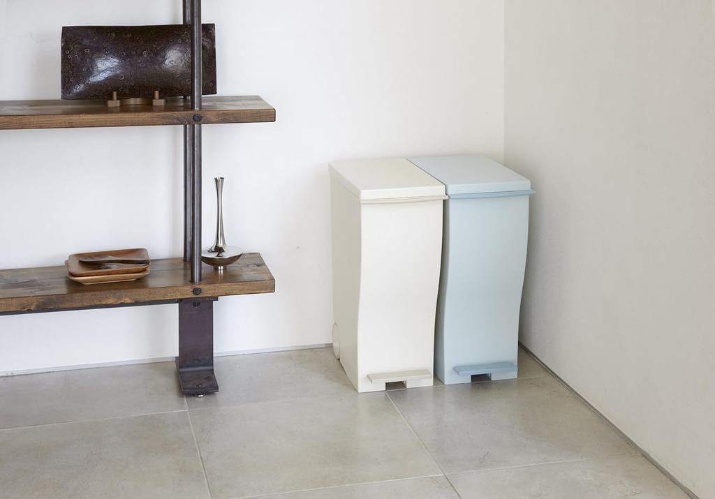 Trash Can with Lid and Casters Kcud Slim Pedal Black 33L KUD30BK Compatible with 45 Liter Garbage Bags Sorting Slim Pedal Type Stylish I'mD