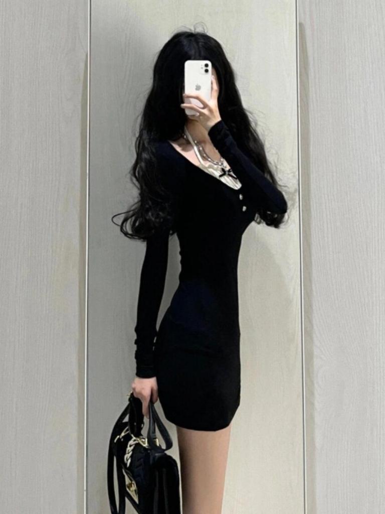 Sexy Mini-Bodycon-Kleid mit Neckholder und langen Ärmeln für Damen