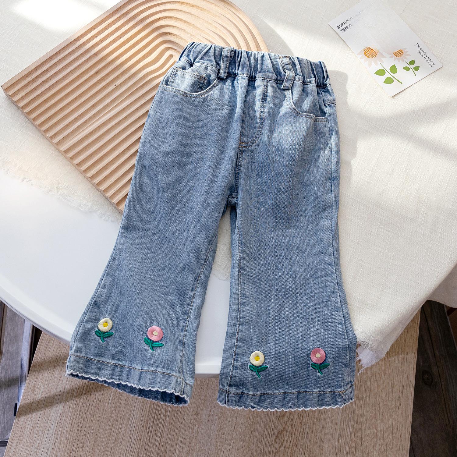 

Корейские джинсы для девочек, детские весенне-осенние кружевные микро-клеш брюки, объемная вышивка, повседневные брюки, тренд 130