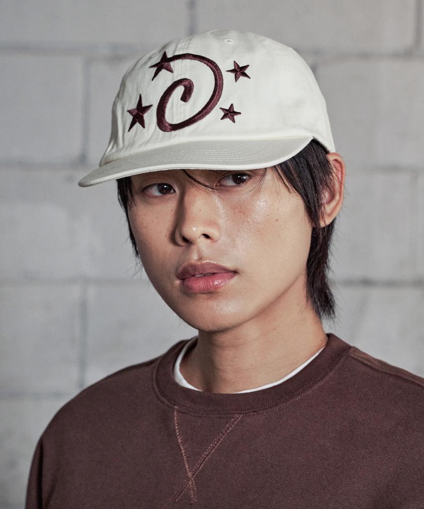 Lujeoseukeulleob Washed Star Logo Cap Cream