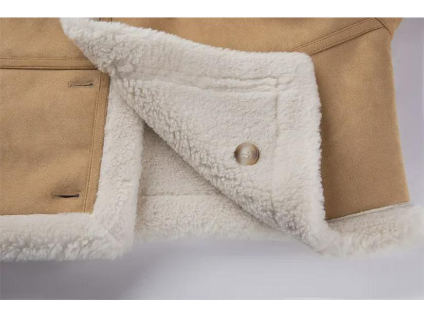 Dámský oboustranný zimní kabát z khaki sametu a jehněčí vlny