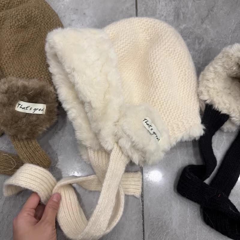 Personalized warm ear protection Lei Feng hat female winter thickened and thin age reducing ear bag knitted hat cute Internet celebrity airplane hat