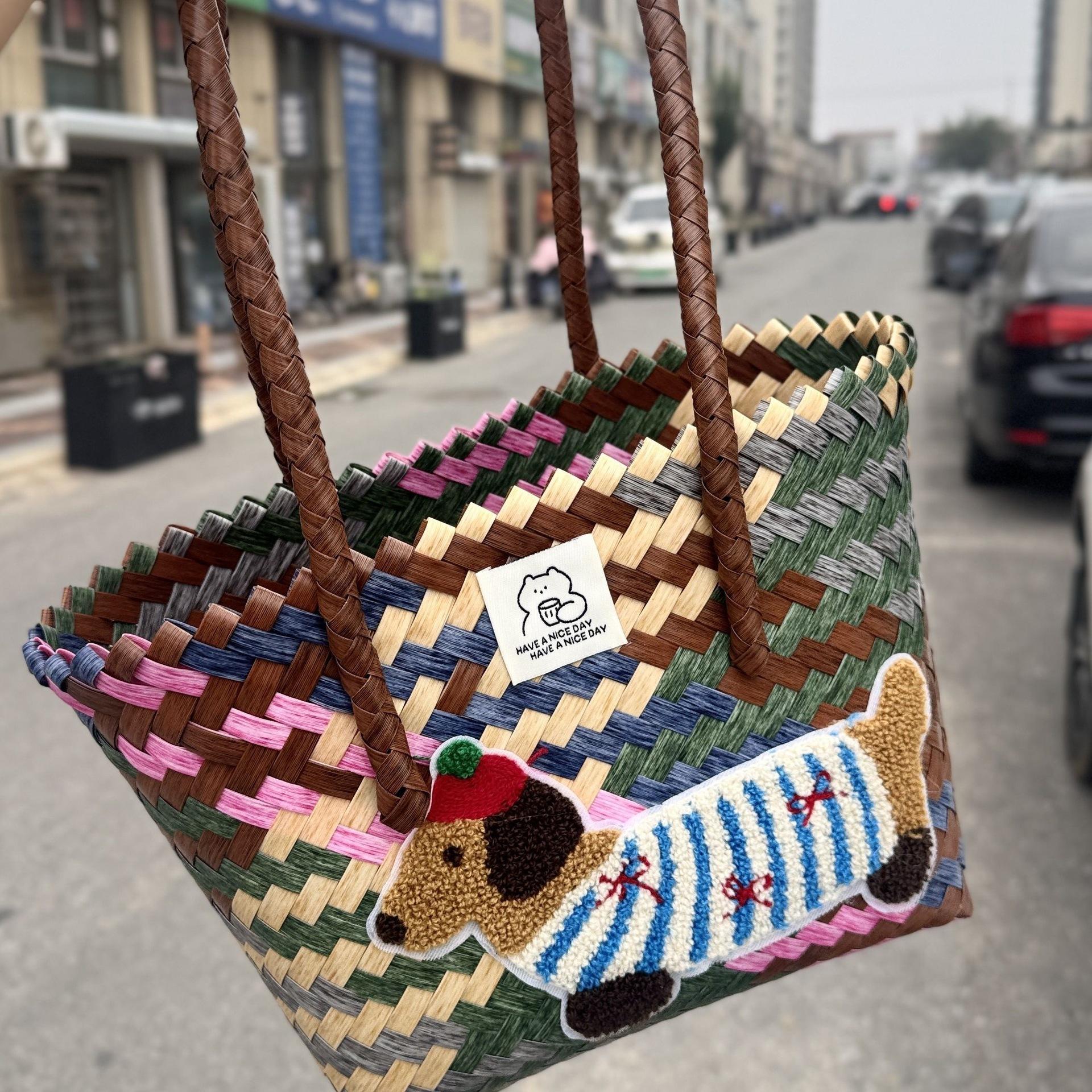 Шикарная плетеная сумка: 2025 Большая плетеная сумка с единорогом