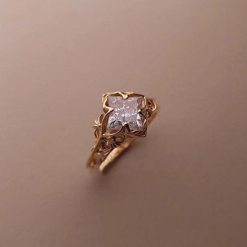 Creative retro luxury flower sparkling inlay diamond Zircon rings for women couple style exquisite wedding gifts