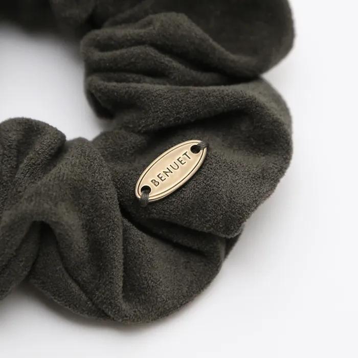 Suede Scrunchie_Khaki