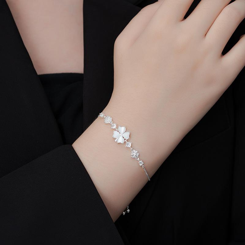 1Pcs Adjustable Chain Four Leaf Clover Bracelet Women Lucky Zircon Opal Jewelry Everyday Gift for Sister