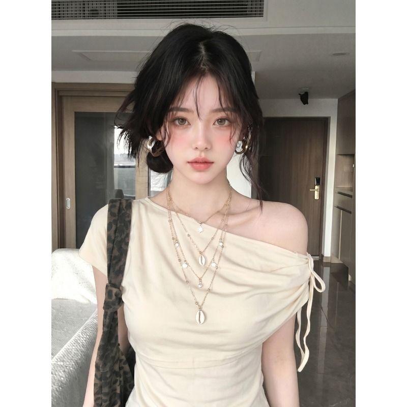 Fake Two-piece Slanted Shoulder Straps Short-sleeved T-shirt for Women's Summer Wear Design Off-the-shoulder Tee Slim-fitting Spice Girl Top