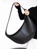 Niche design croissant women's 2026 new high-end texture light luxury dumplings shoulder messenger bag lazy bag