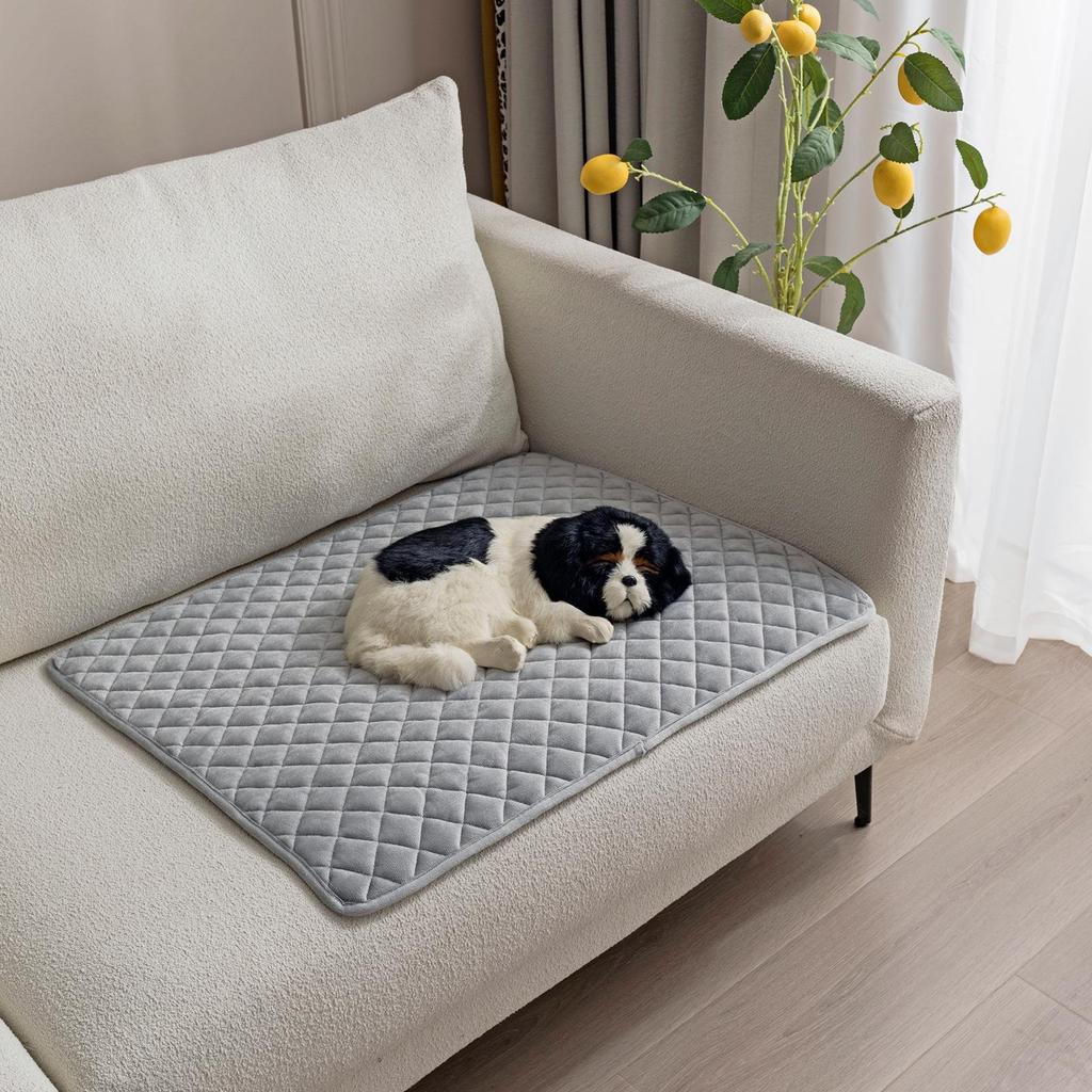 Multi-Purpose Anti-Slip Pet Mat – Plush Floor Mat for Cats & Dogs