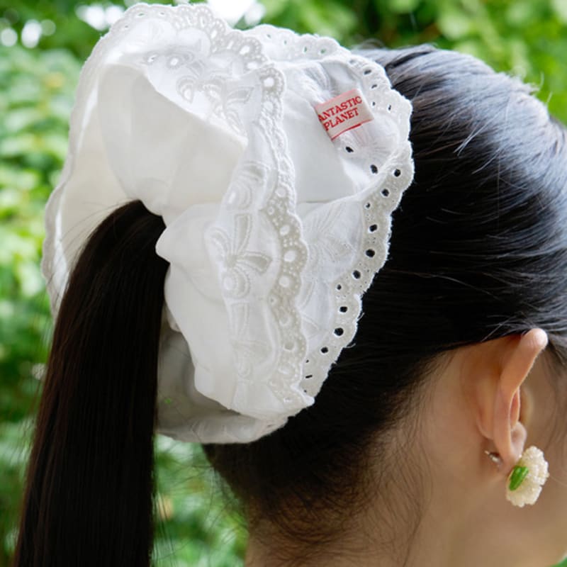 FANTASTIC PLANET Ribbon Lace Scrunchie