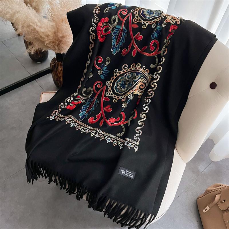Luxury Thick Warm Shawl Winter Paisley Pashmina Blanket Poncho Stoles Print Cashmere Scarf Women Travel Wraps Bufanda Female