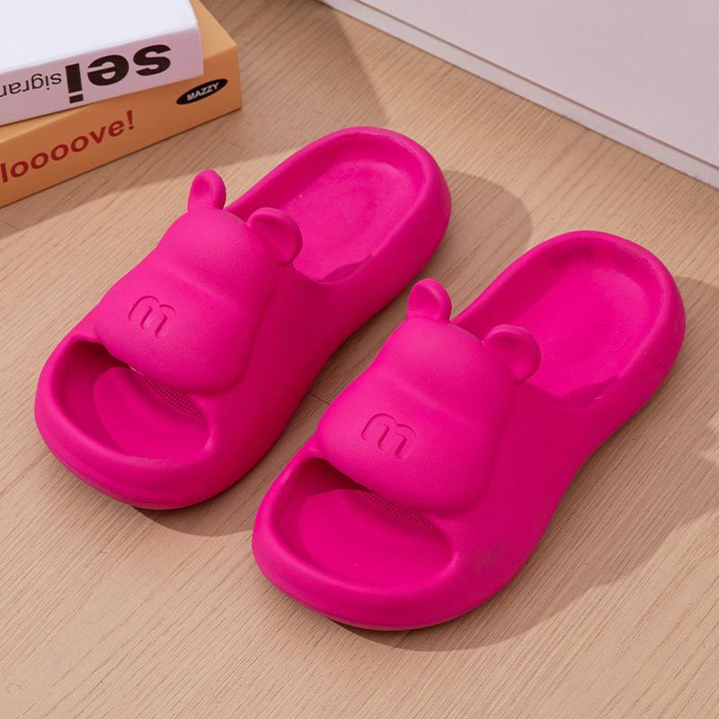 

Женские весенне-летние тапочки большого размера с мягкой толстой подошвой, повседневные, с рисунком медведя, нескользящие, для ванной, размер 36-45 40-41 розы красного