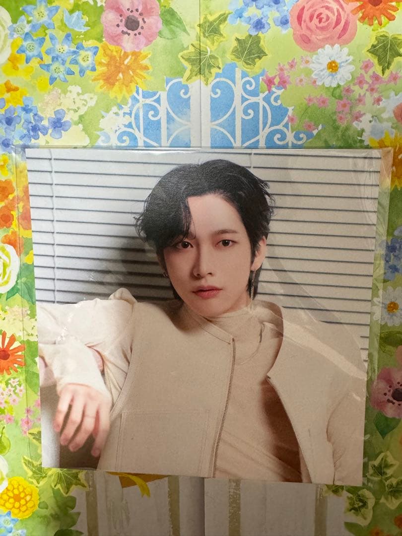 

[USED] OnlyOneOf 10 winners Seoul Collection Nine