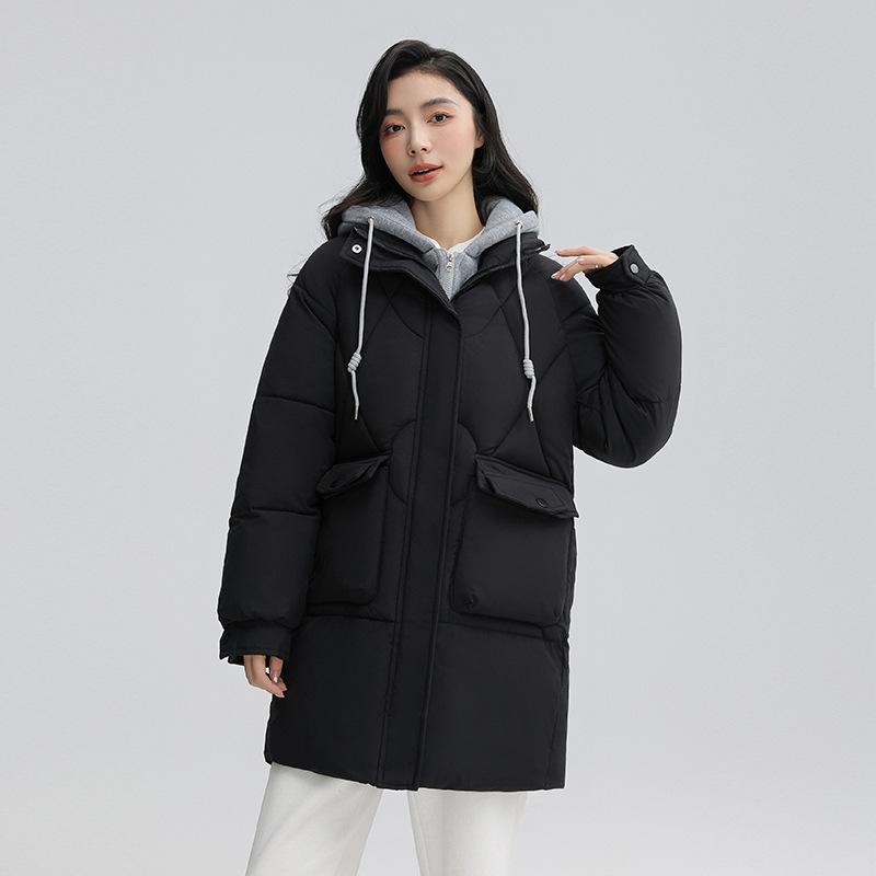 Středně dlouhá péřová bunda pro ženy v zimě 2023 Nová volná a zeštíhlující zesílená a teplá bunda na dovolenou