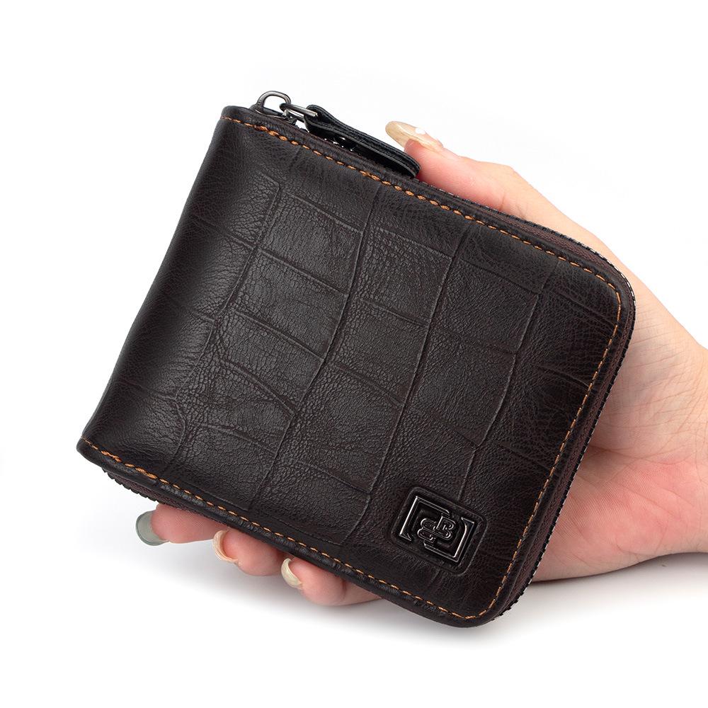 Men's Crocodile Pattern Wallet with Chain, Multi-Card Slots, Coin Pocket, and Change Purse.