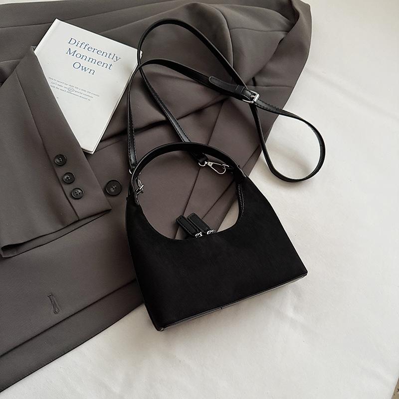 High-end niche bag women's autumn and winter new retro messenger bag casual portable dumpling bag