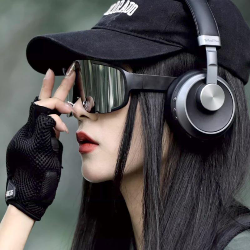 Day and night cycling glasses, outdoor sports photochromic sunglasses, wind and sand protection, mountaineering sunglasses, bicycle hiking goggles