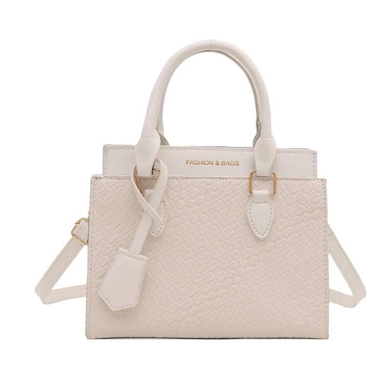 Temperament versatile high-end texture new fashion simple casual hand carry shoulder underarm bag messenger bag