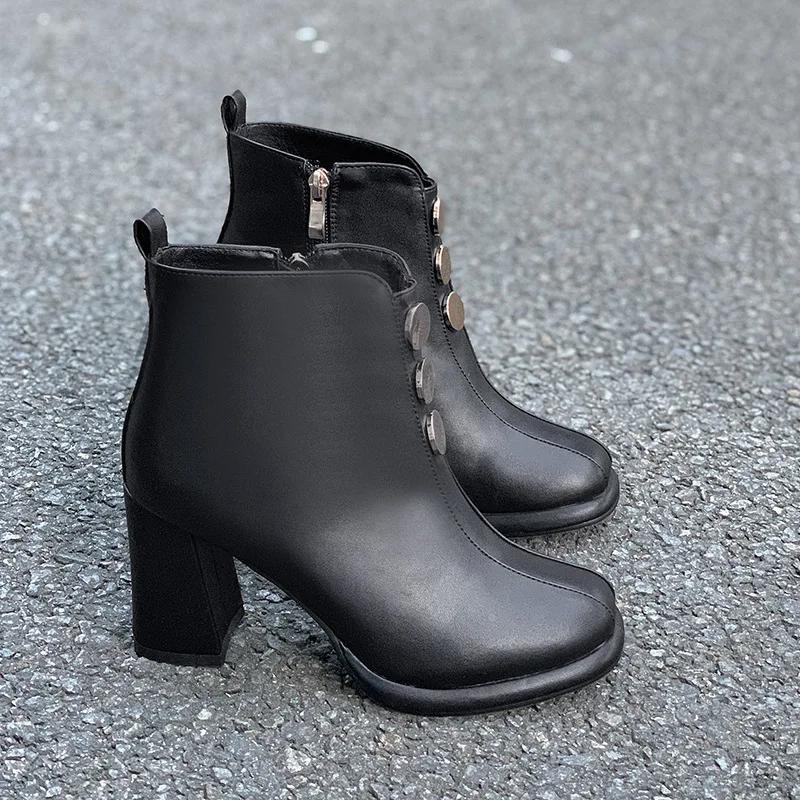 

Модные модные ботильоны с круглой металлической пряжкой для женщин, дизайнерские туфли на мягкой подошве для женщин на платформе, осенне-зимние современные ботинки для женщин 35