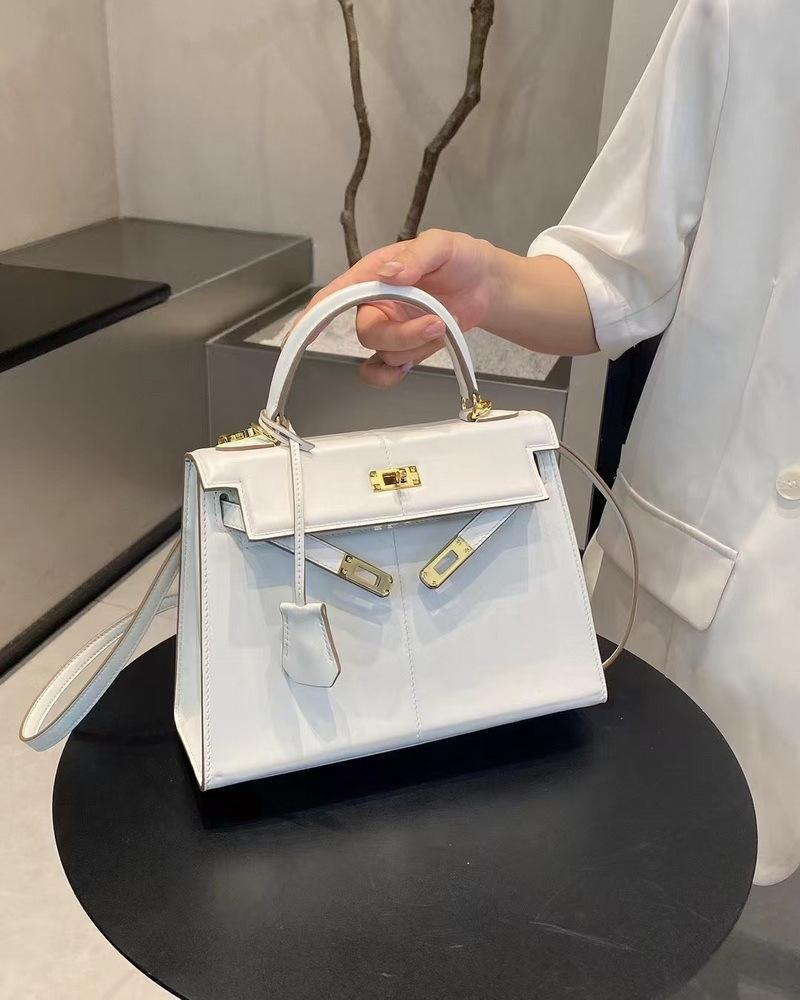 2026 New Leather Women's Bag First Layer Swift Leather Medieval Kelli Bag Portable Shoulder Messenger Bag