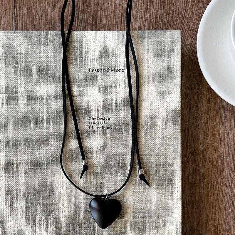 1Pc Korean Black Love Pull Adjustable Leather Rope Long Necklace Women's Red Retro High-end Accessories Sweater Chain