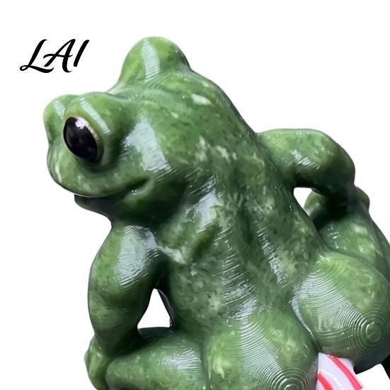 Plastic Toothpaste Pump Dispenser Funny Frog Dispenser Creative Bathroom Squeezer Cap Saver for Countertop Standard Tubes Novelty Gag Gift