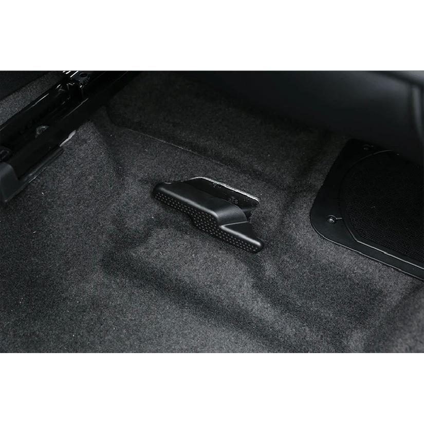 2Pcs/Set Black Seat Air Condition Vent Cover Rear Seat Anti Dust Outlet Cover Fit For BMW Series 1 2 F40 F45 F46 2018-