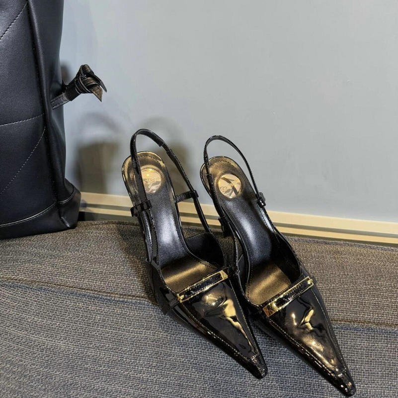 

Модные остроносые туфли на высоком каблуке из новой линии 2025 года с драгоценными камнями, стразами, с открытым носком, сексуальные лакированные сандалии с носком 39 чёрный