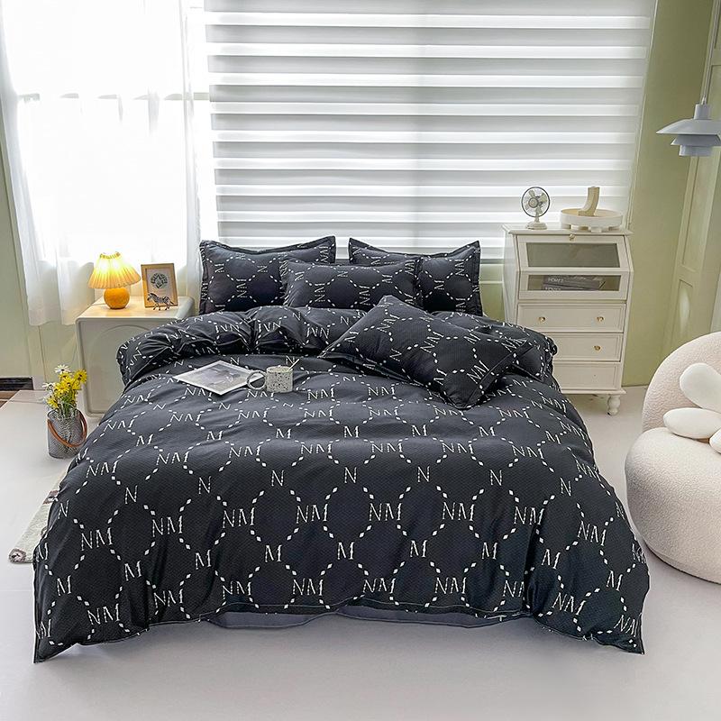 Thickened Brushed Four-piece Bed Sheet and Quilt Cover Three-piece Set Four-season Autumn and Winter Bedding Duvet Cover