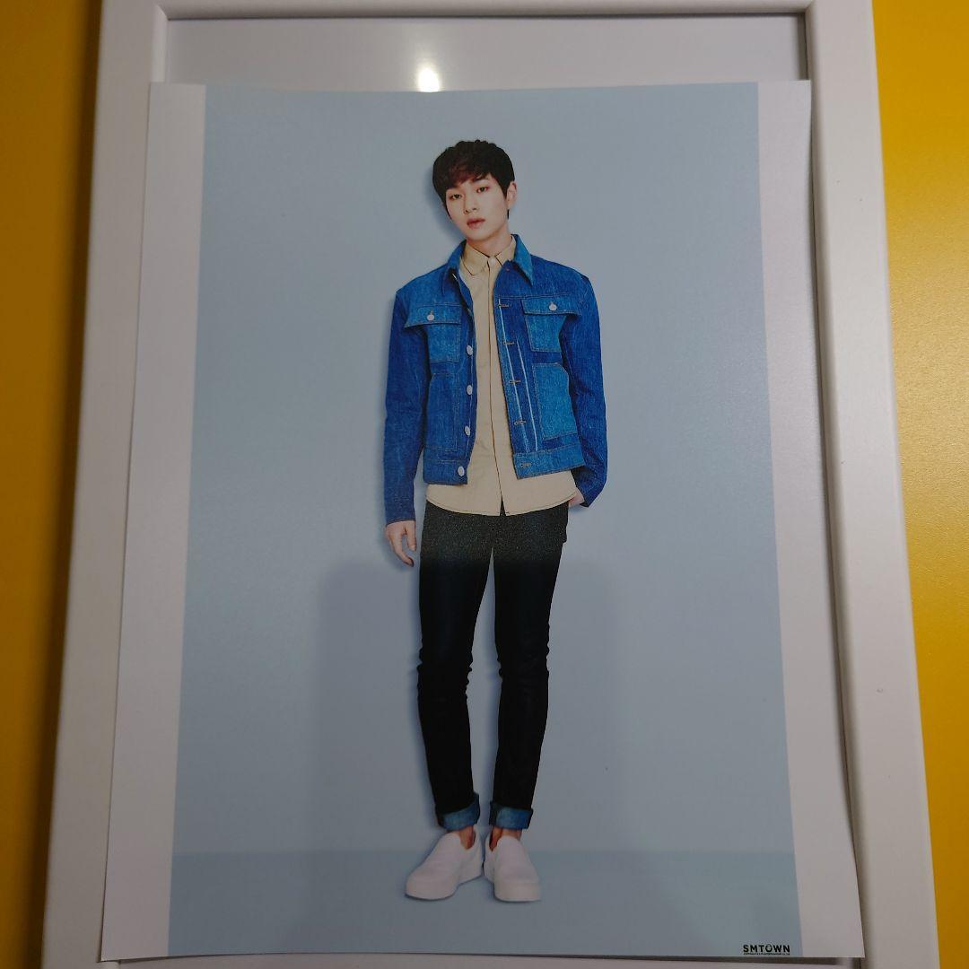

[USED] SHINee Korean official photo hard to find rare discontinued product ONEW Onew