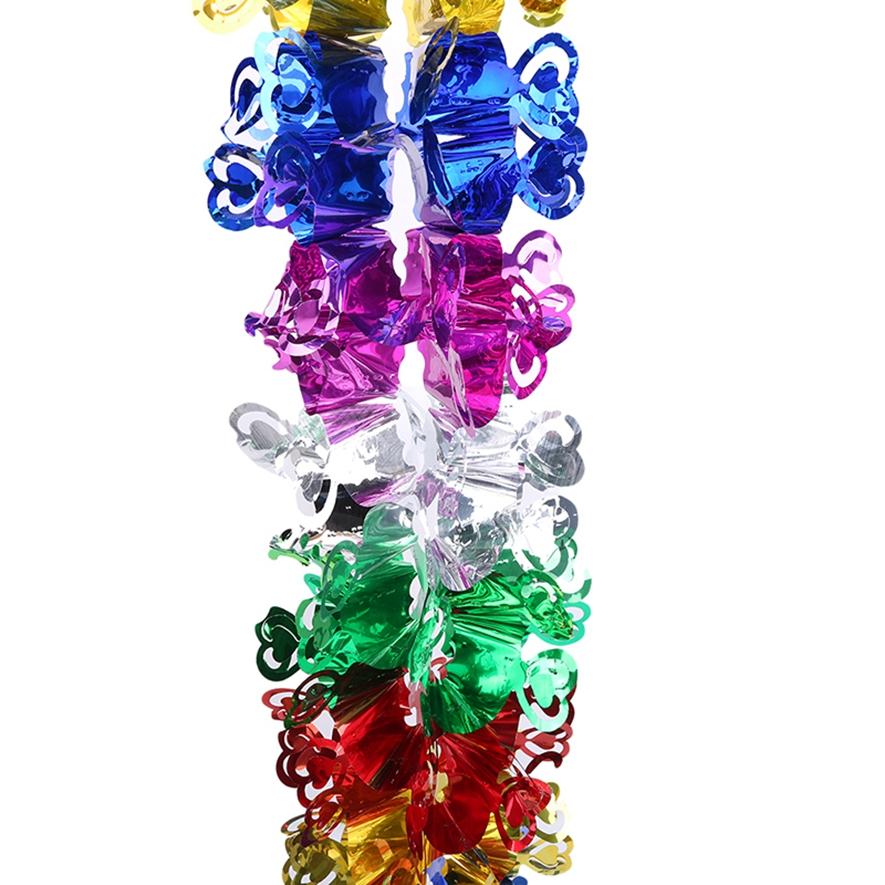 

Різдвяні прикраси, гірлянди, стрічки, прикраса, стеля, макет святкової сцени None