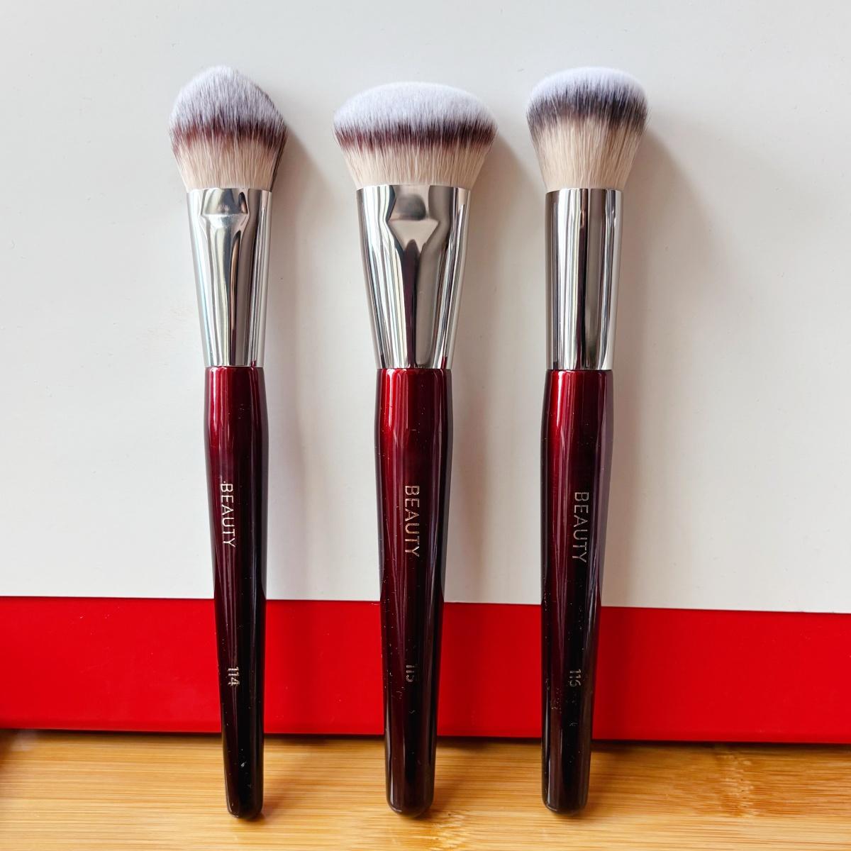 

Core Complexion Trio Brush Set 3PC Face Brushes 116 Small Round Complexion 115 Contoured Foundation 114 Dual-Sided Concealer