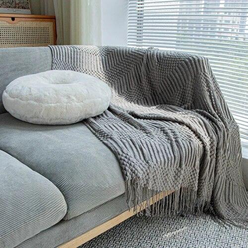 Nordic Sofa Light Luxury Blanket Cloak Shawl Office Nap Blanket