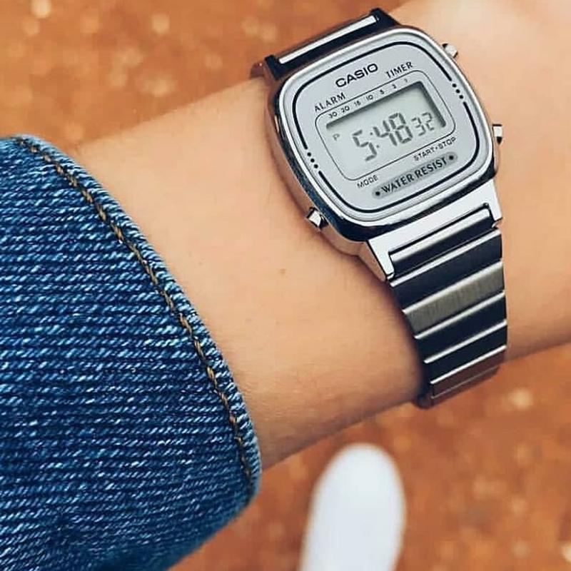 Casio G Shock LA 670WA 7 LA670WA-7D