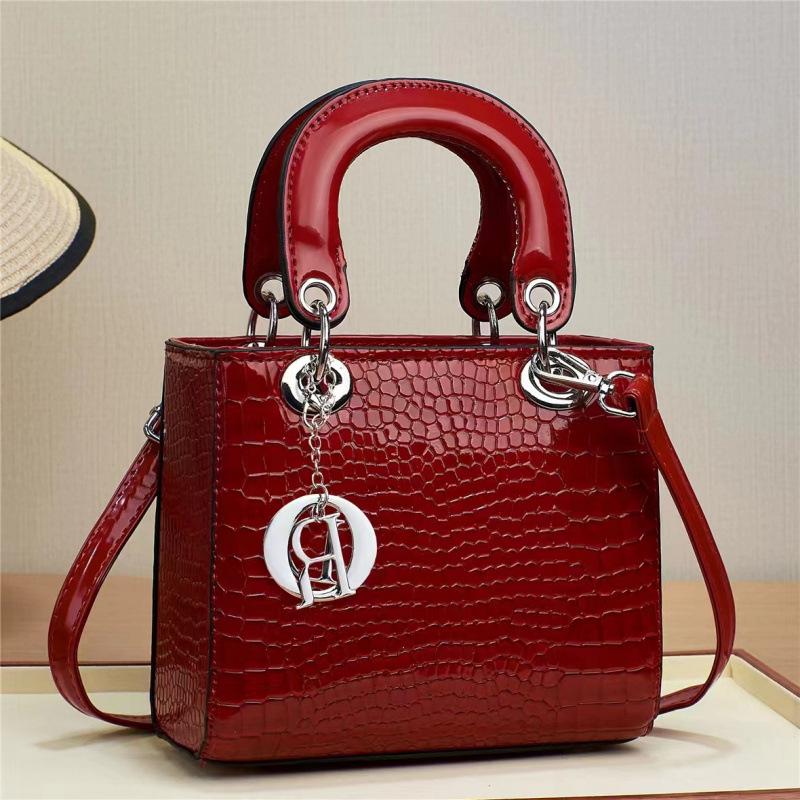 Crocodile Pattern Fashion Bucket Bag - Versatile Large Capacity Shoulder & Crossbody