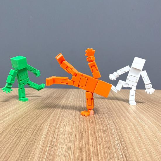 3D Printed Cube Robot Figurine Movable Joints Cube Man Stress Relief Toy Home Office Desktop Decoration Ornament