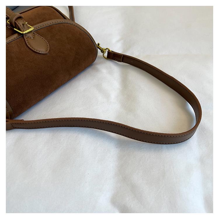 2024 Trendy Crossbody Women's Bag: Versatile Small Square Design