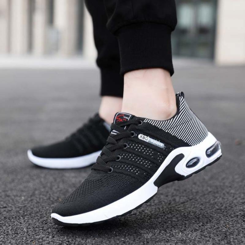 Fashion Breathable Men's Shoes Summer Mesh Flying Woven Casual Sneakers  Versatile Men Tennis Running Shoes  39-44