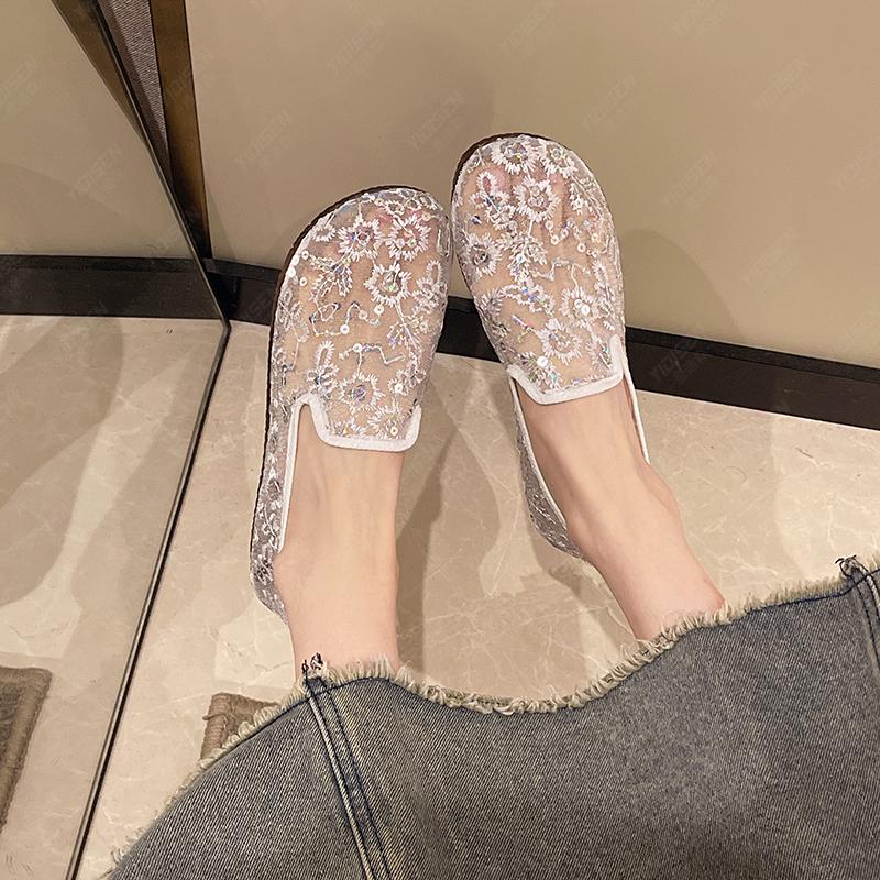 

Fashion New spring and summer flat bottom lace mesh hollow breathable soft bottom sneakers for women woman shoes women s summer shoes 35 серебряный