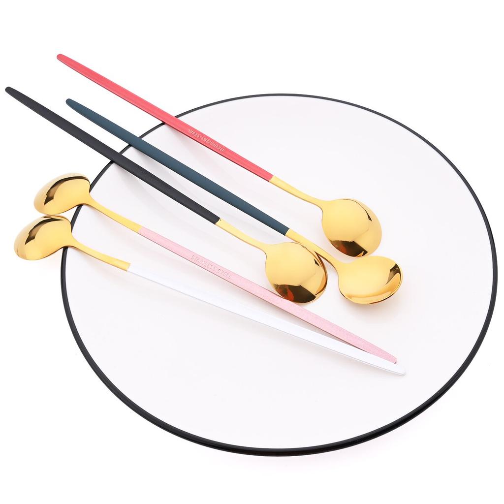 6 adet/takım renkli uzun saplı kaşık yemek takımı suyu kahve karıştırma sofra dondurma kaşığı çatal bıçak kaşık seti mutfak gereçleri