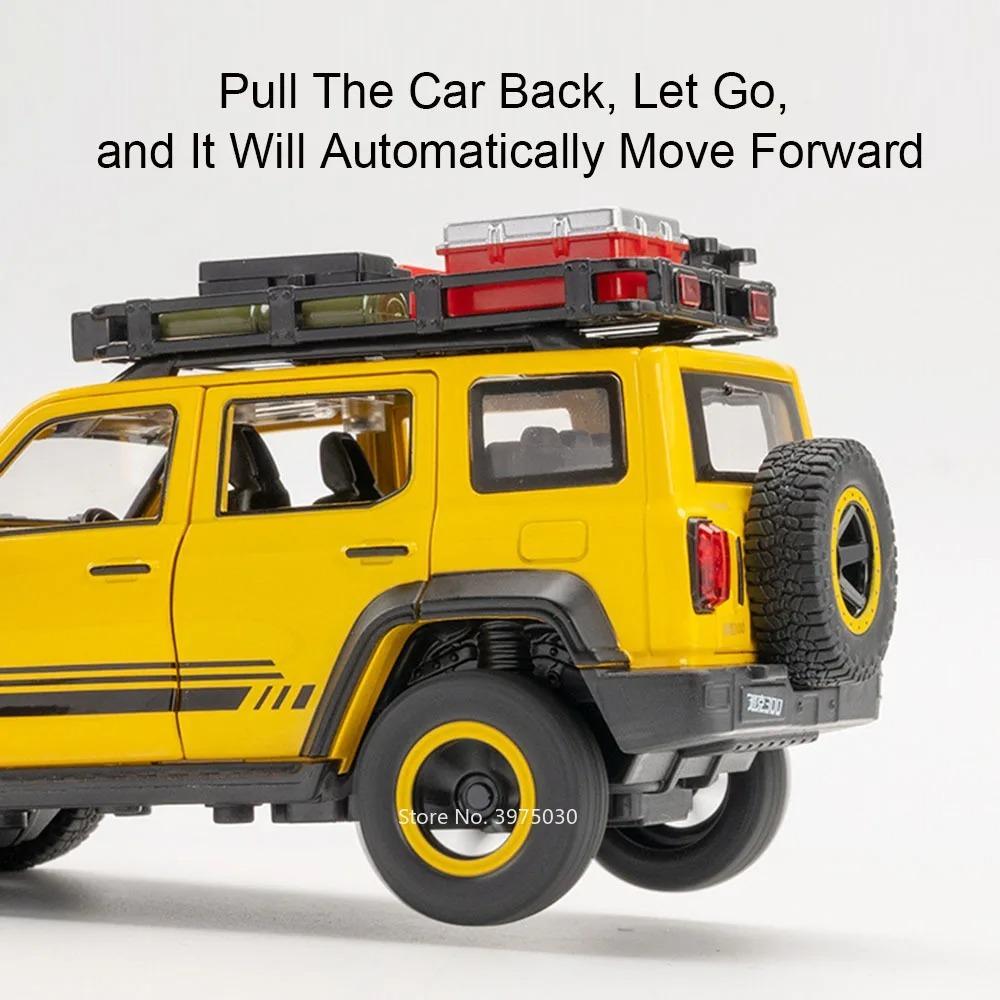 1:24 Scale Tank 300 Car Model Toy Metal Diecast Sound Light Police Cars Simulated Children's Off-road Vehicle Models Alloy Toys