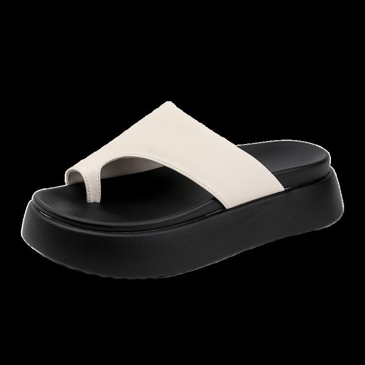 

Thick-soled flip-flops women s 2025 summer new versatile casual fashion pinch beach shoes wear cool slippers 40