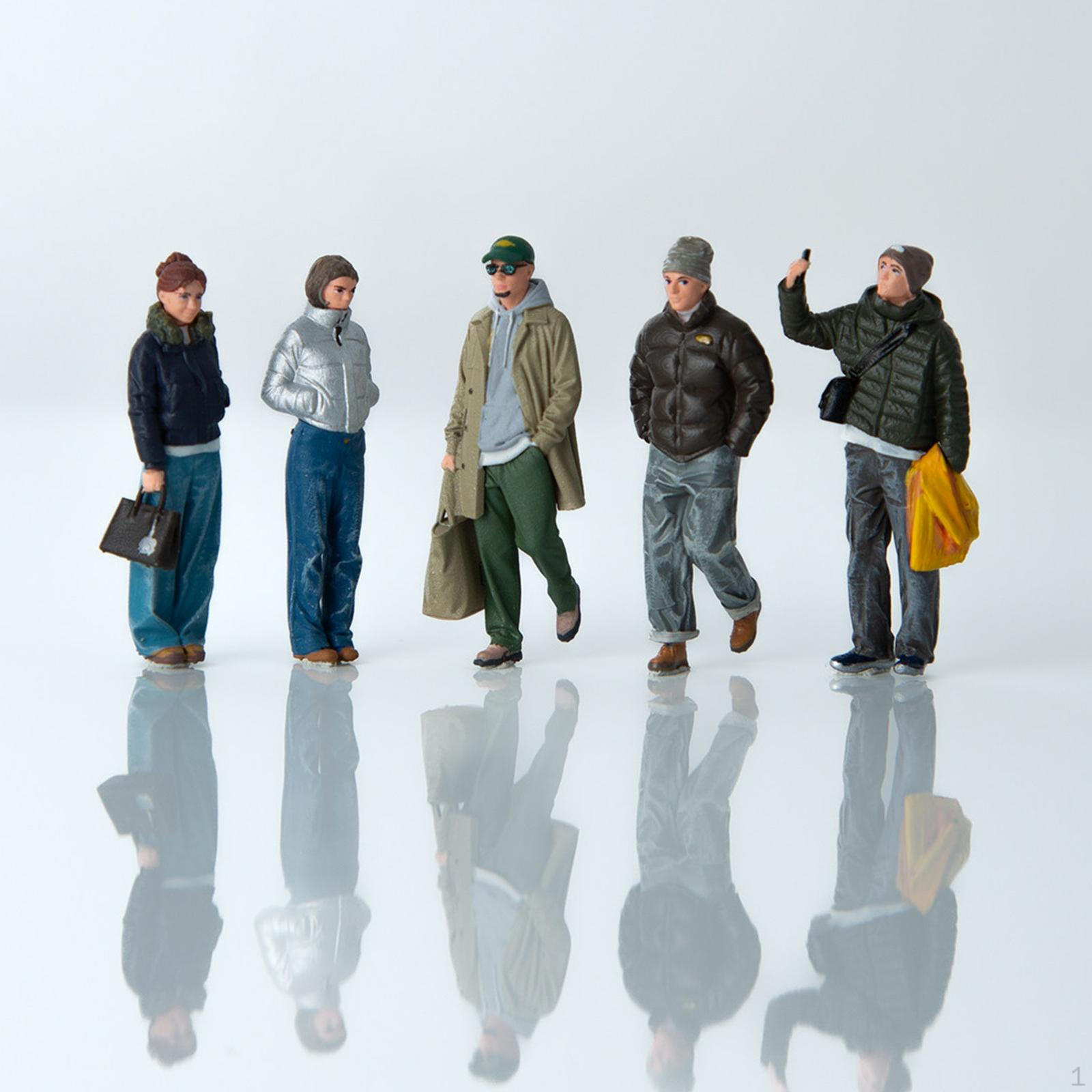 

5Pcs 1/64 Scale Figures People Painted Winter Walking Men and Women Miniatures for Sand Table Layout