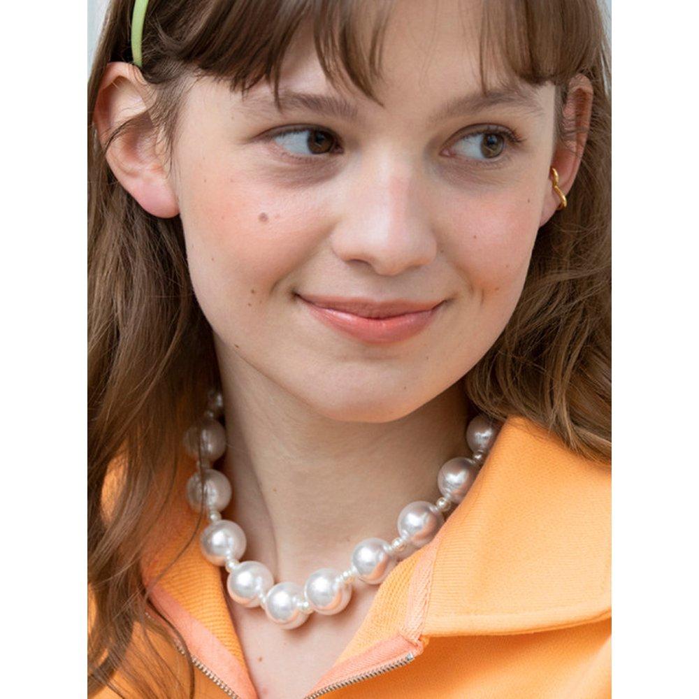 Crossing Big Pearl Necklace