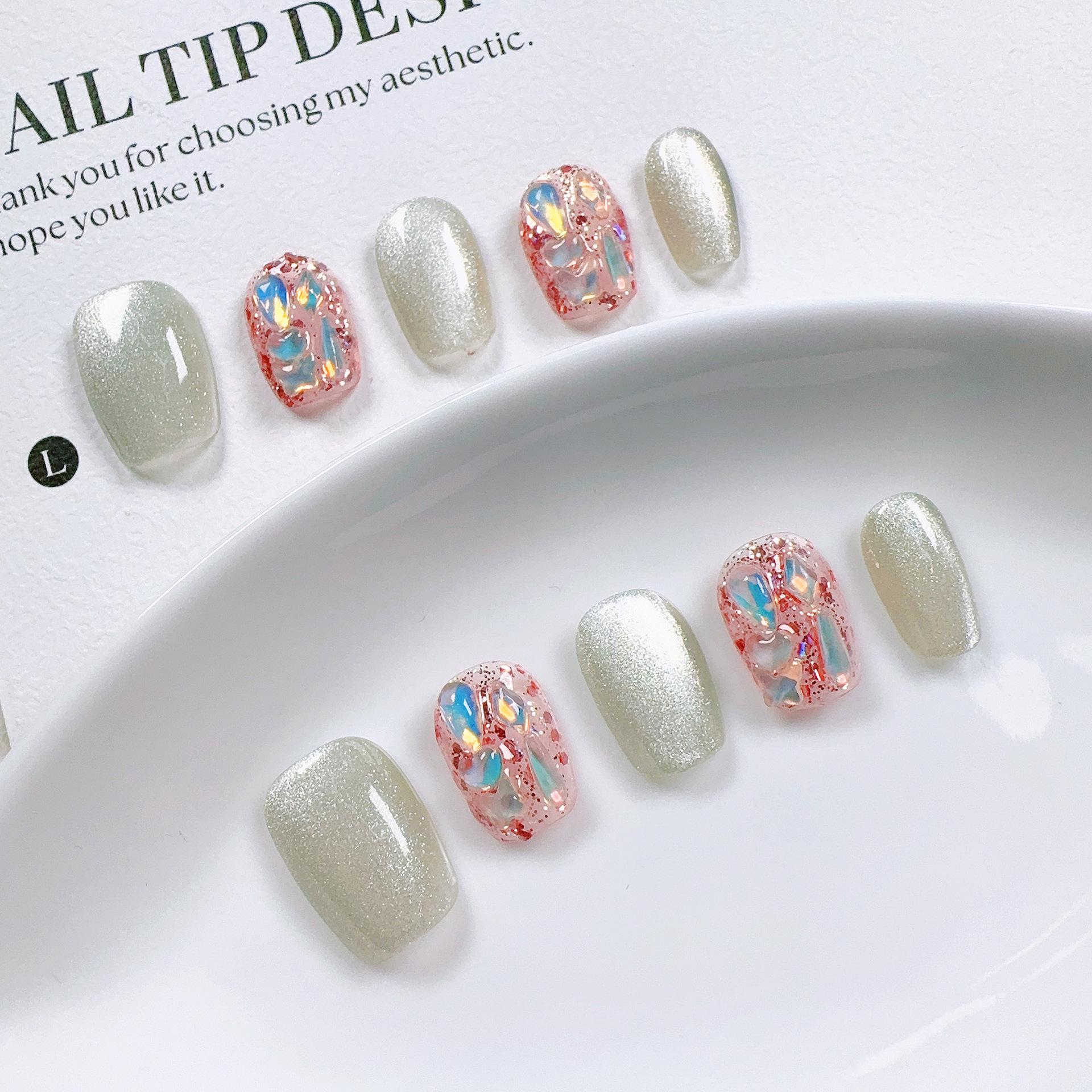 

Xiaohongshu Handmade Cat Eye Nail Art Gel - Spring/Summer Green Grape & Jasmine Stickers Green Grape Design
