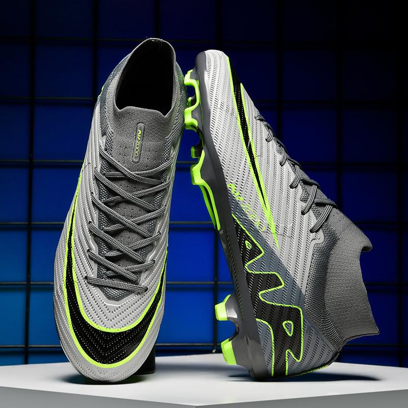 Men's Soccer Shoes Large Size Ultralight Football Boots Boys Sneakers Non-Slip AG/TF Soccer Cleats Ankle Boots Unisex