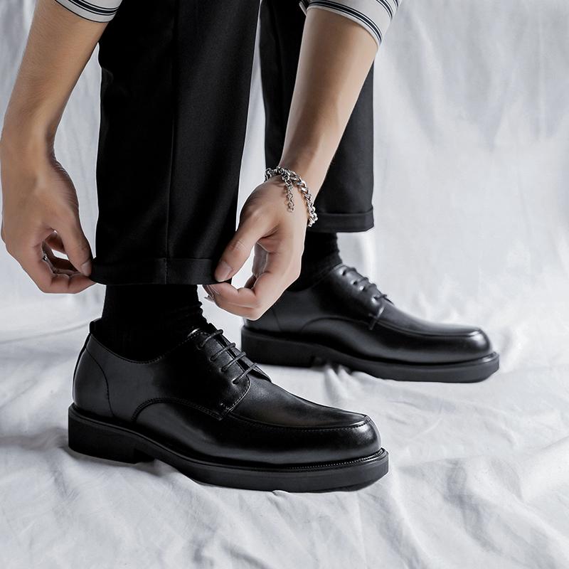 Fashion 2025 New Lace-Up Oxfords Shoes Leather Men Wedding Dress Shoes Casual Male Breathable Business Flats All-match Mens Walking Shoe