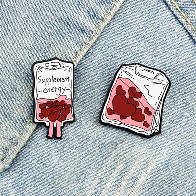 Broche de Bolsa de Sangre Corazón Suplemento Energía Pin de Esmalte para Doctores Enfermeras Bolsa Cuello Pines de Solapa Insignia de Vampiro Joyería de Moda Regalo