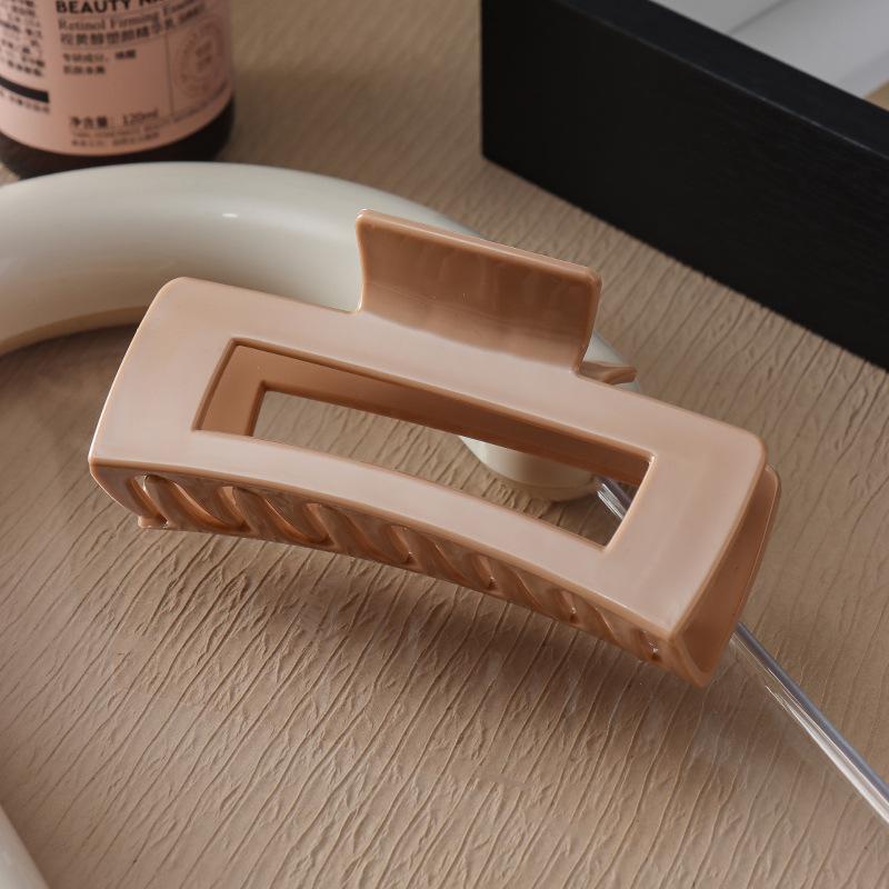 Soft Silicone Shark Hair Claw, Non-Slip Round Hair Clip for Women