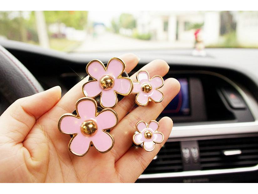 Women's Flower Car Interior Aromatherapy Vent Clip Set - 4 Pieces
